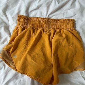 Lululemon Hotty Hot High Rise 2.5” Shorts